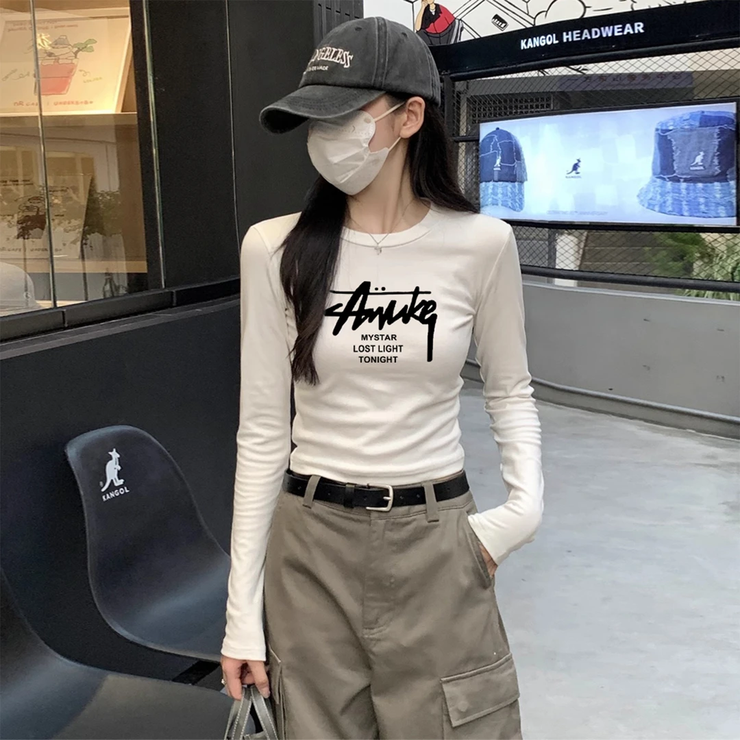 白色印花长袖T恤女春秋新款圆领体恤打底衫短款纯棉百搭上衣潮