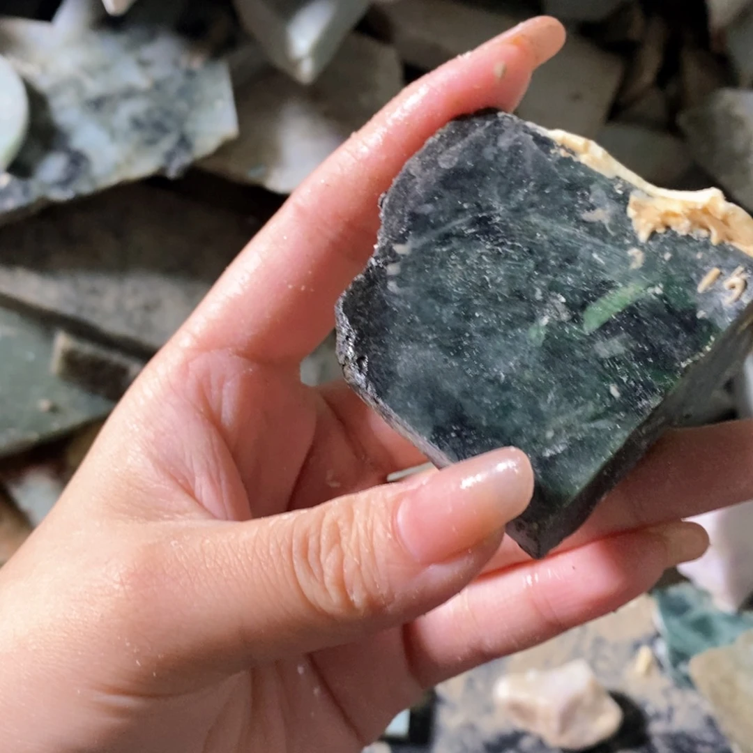 颈饰未镶嵌翡翠天然翡翠