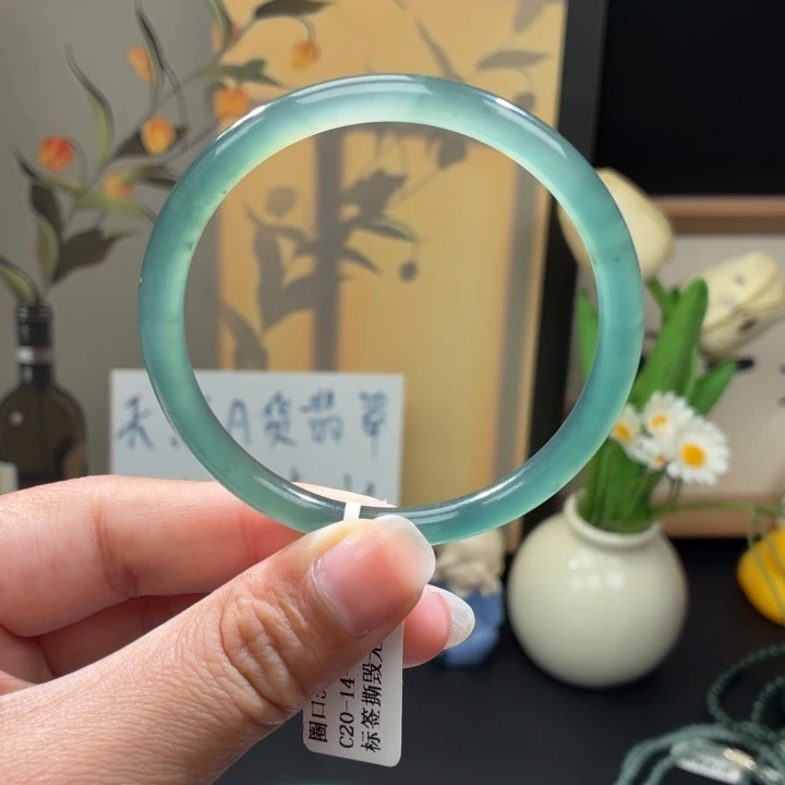 未镶嵌手镯翡翠渐变冰晴绿