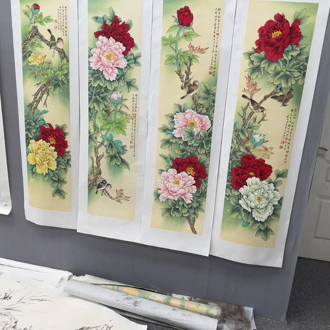 国画卖字画的小老板