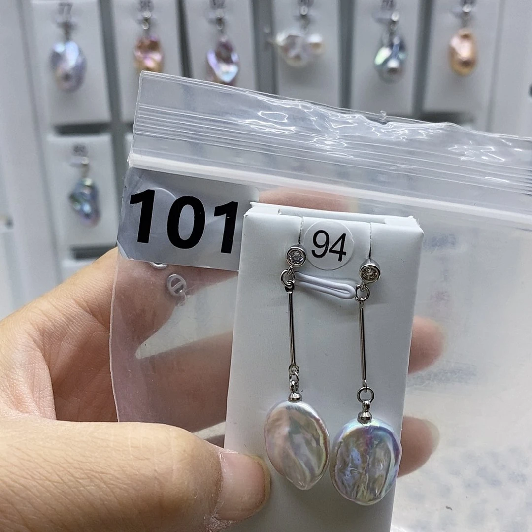 合金耳饰淡水珍珠