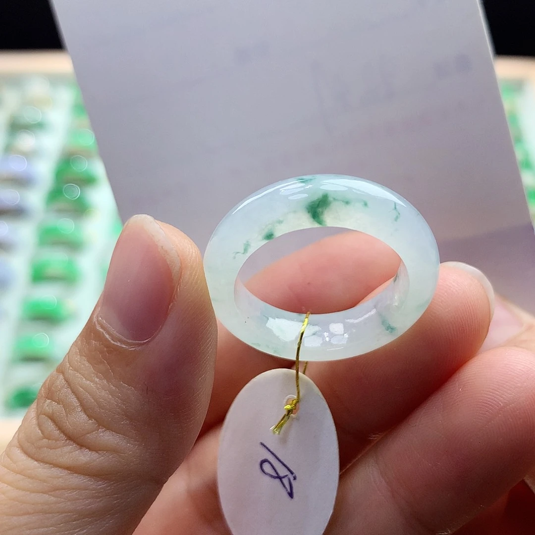 翡翠戒指未镶嵌18圈