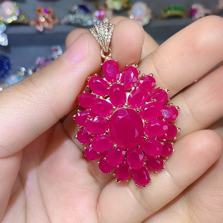 银S925镶嵌颈饰红宝石L****u