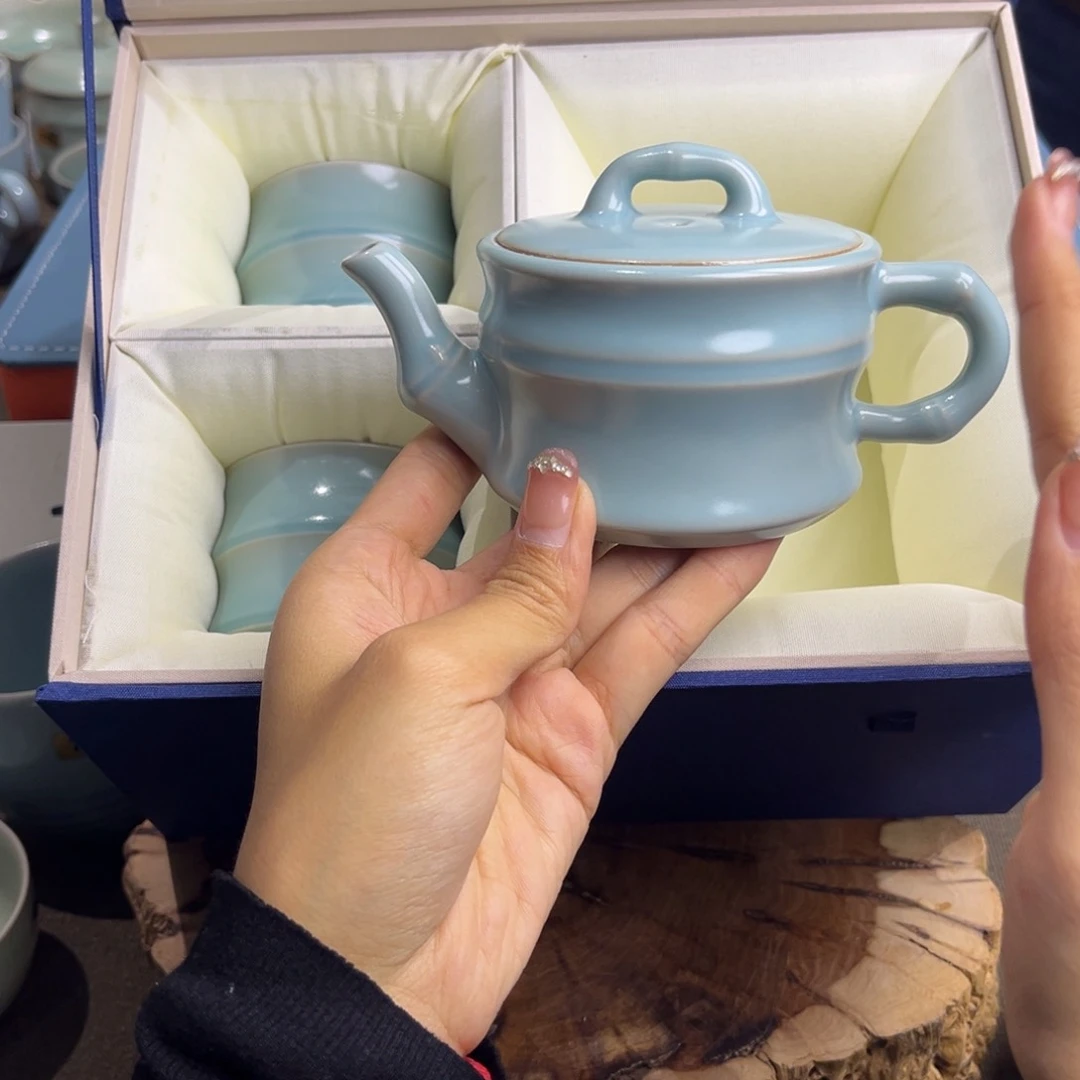 摆件哈哈哈哈哈哈哈哈哈哈哈