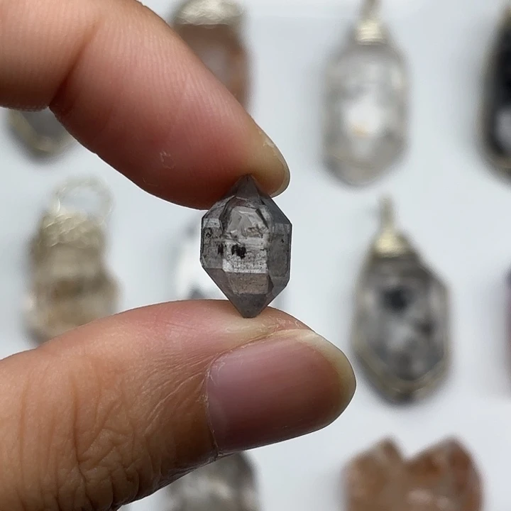 颈饰水晶未镶嵌闪灵钻15mm+