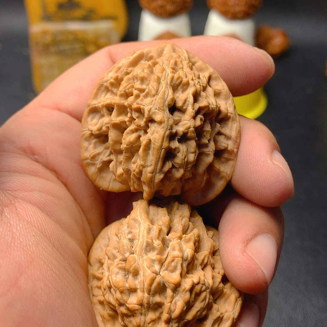 D***.文玩核桃把件流星雨