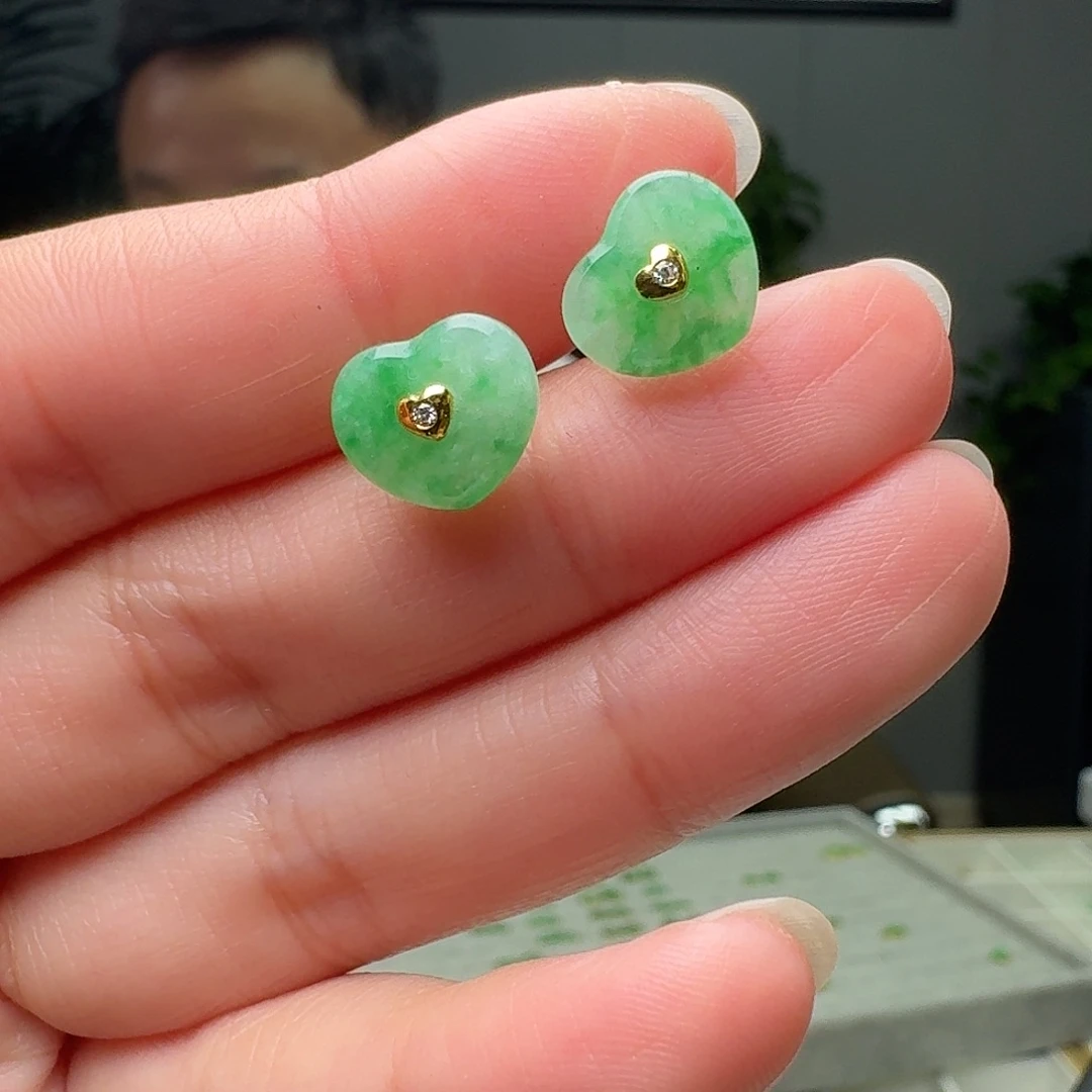 翡翠18K金镶嵌耳饰天然
