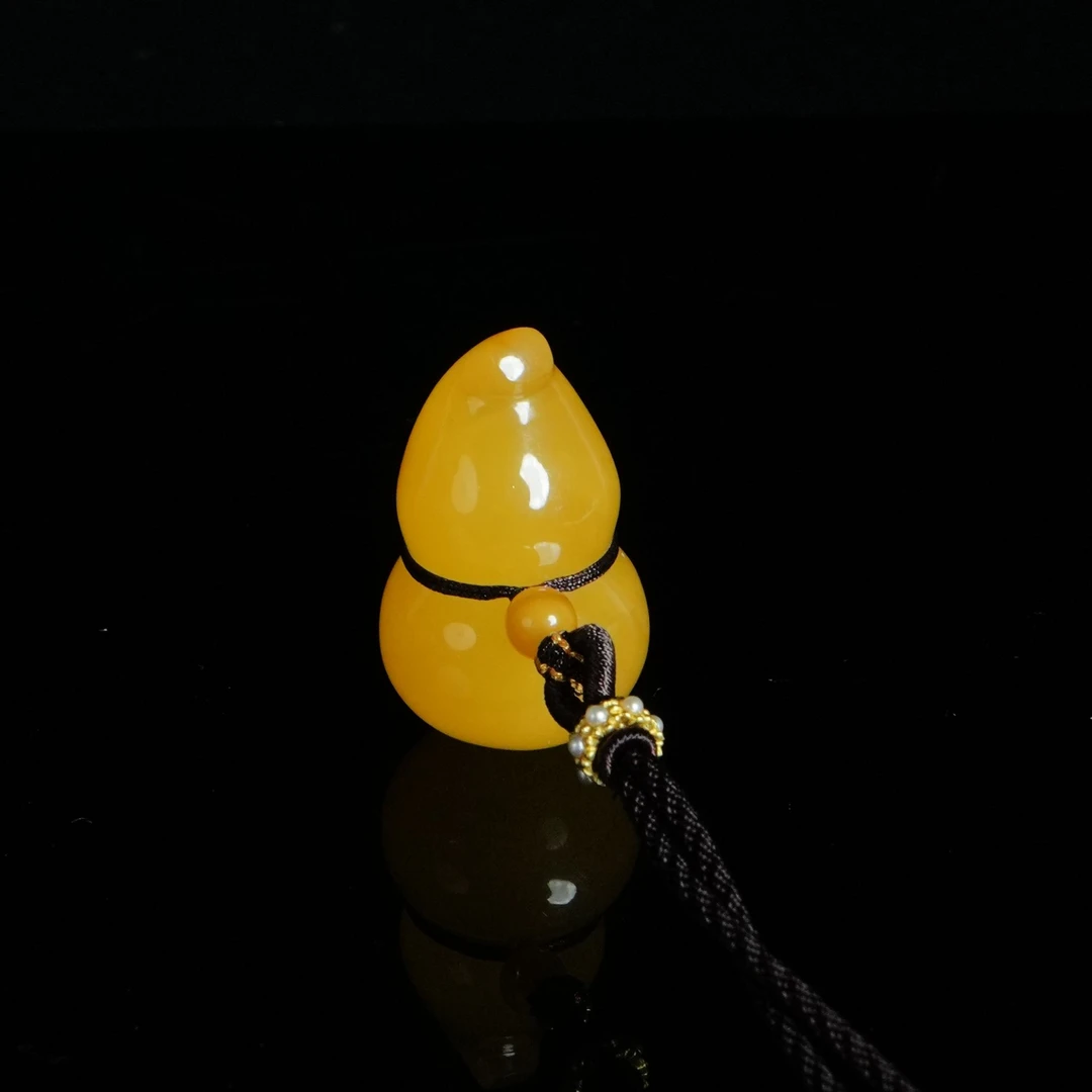 M1212 俄料立体葫芦吊坠 19.28g