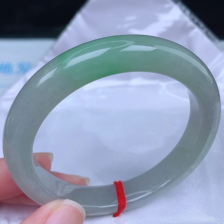 未镶嵌手镯翡翠天然