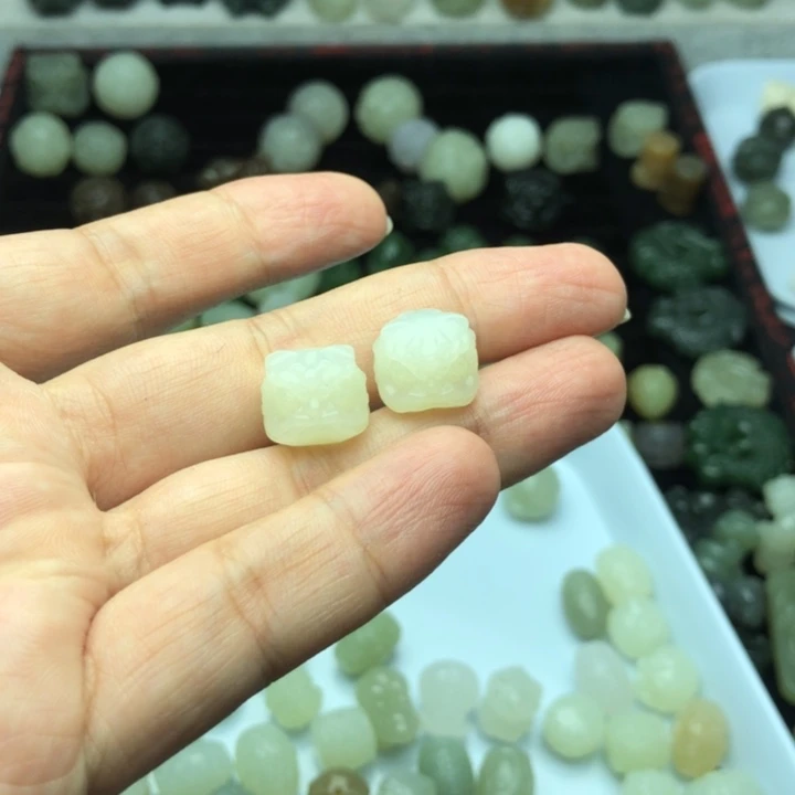 【闪购商品】和田玉未镶嵌颈饰蔚
