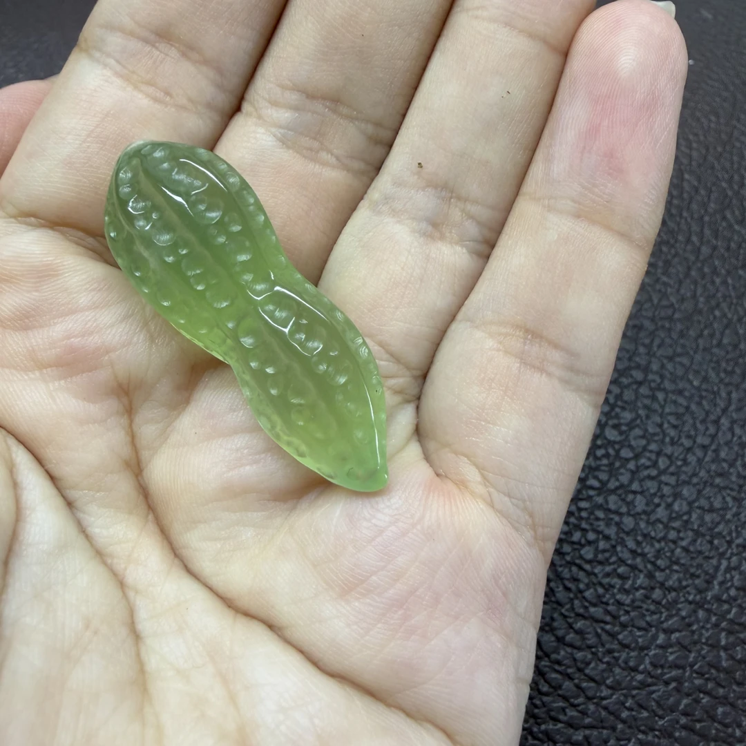 岫玉挂件花生一生平安