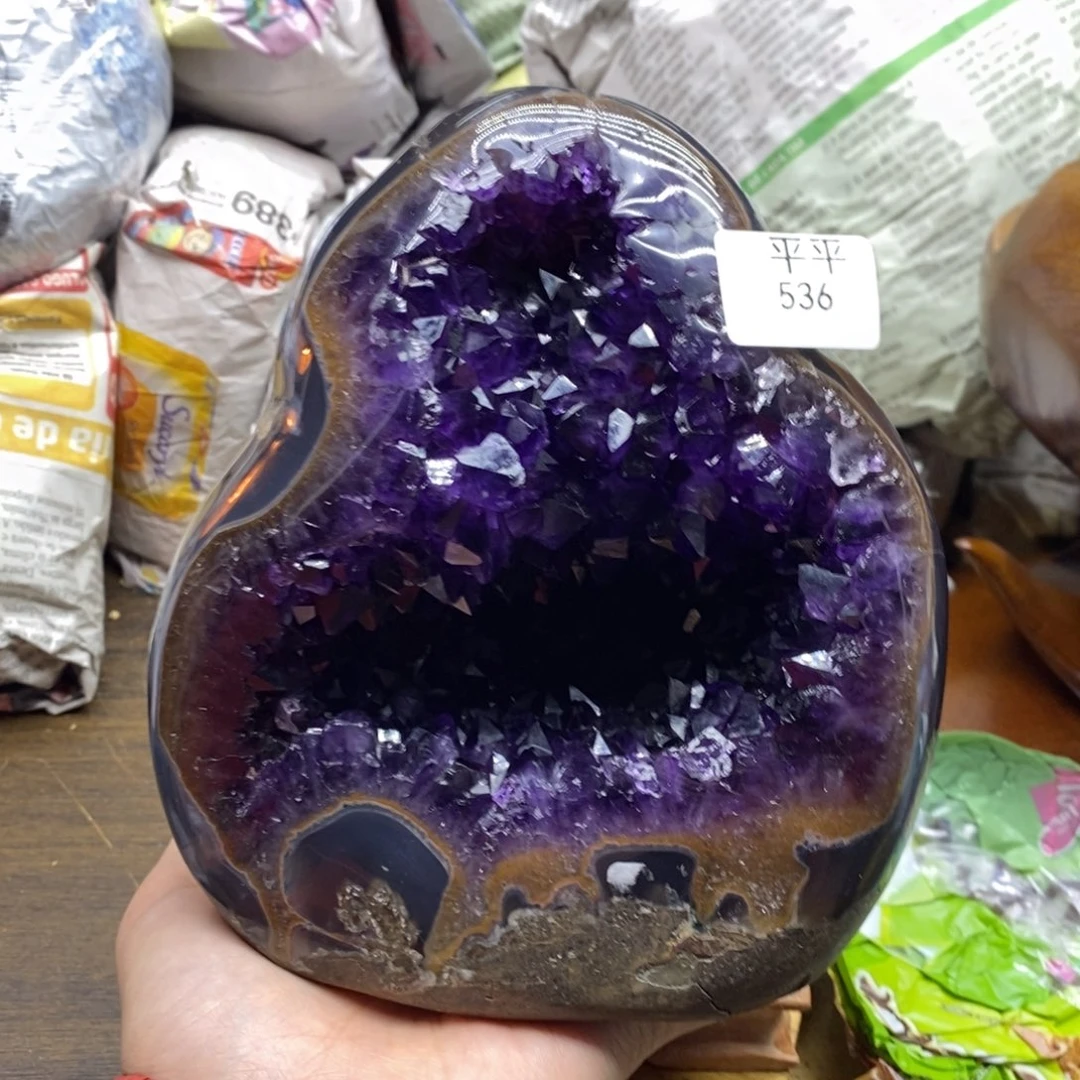 水晶乌拉圭未镶嵌