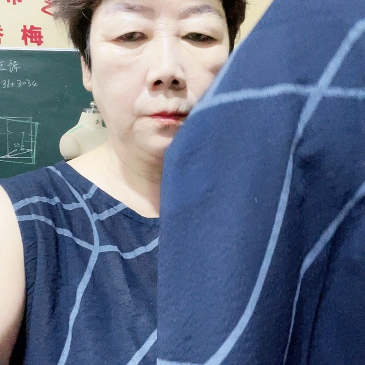 兰色几何图案2米纯棉