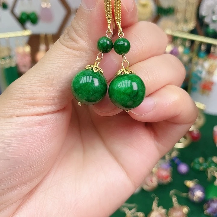 石英质玉合金耳钉