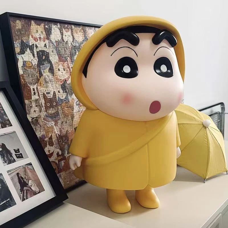 经典40厘米黄色雨衣蜡笔小新手办潮玩公仔摆件装饰男生桌面摆件