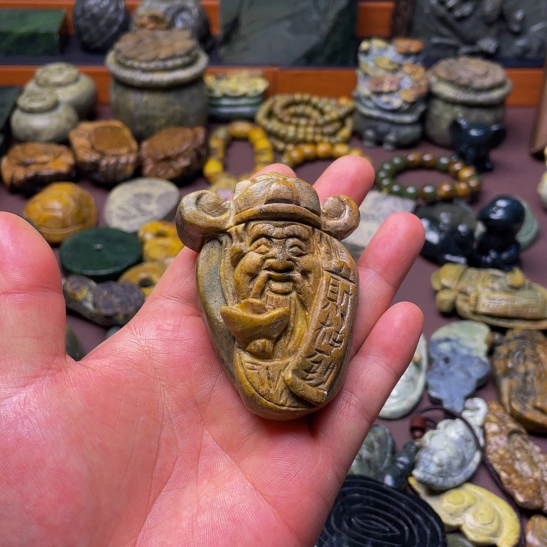 【闪购商品】未镶嵌岫岩河磨玉（透闪石质玉）挂件