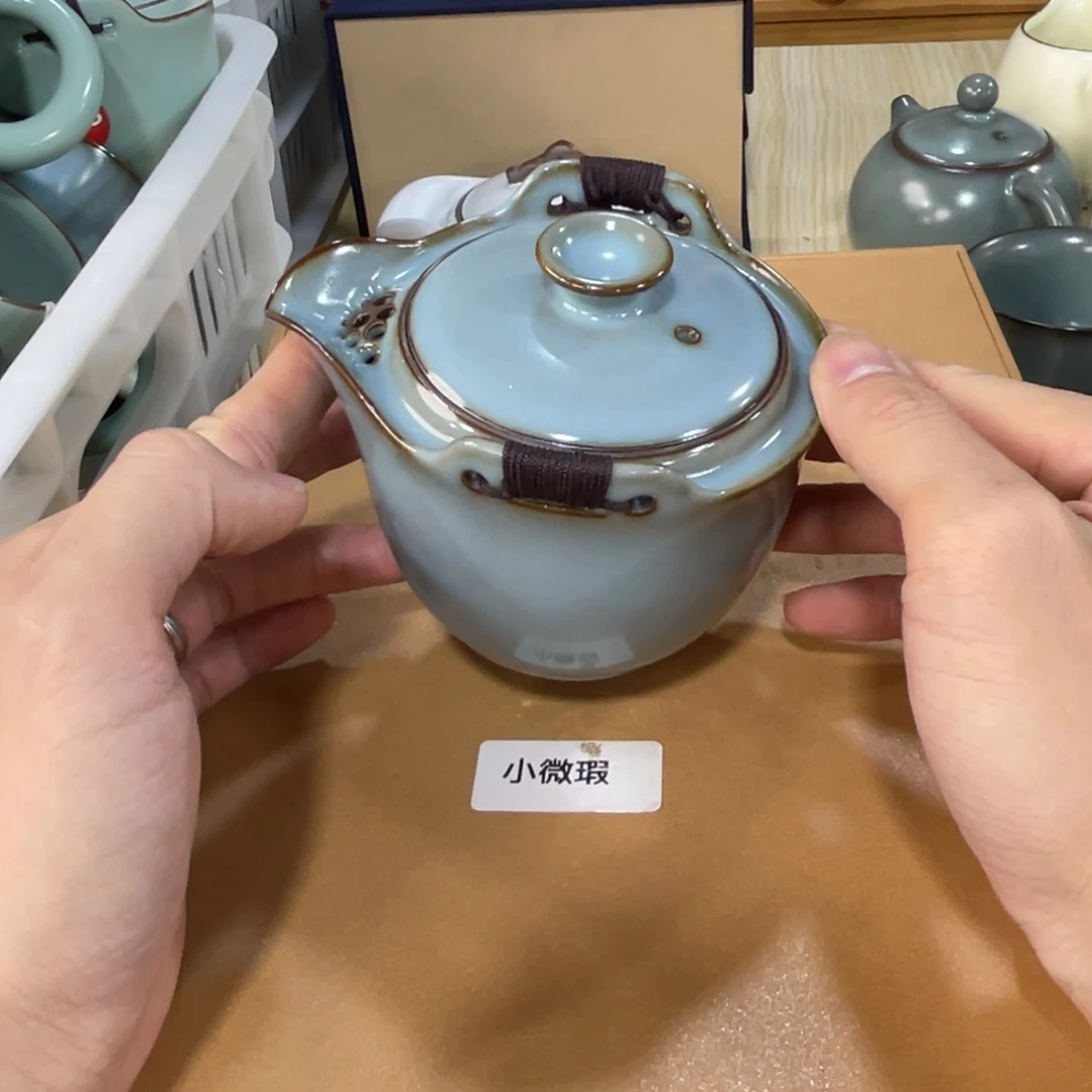 瓷片。。。。。。。。。。。。。