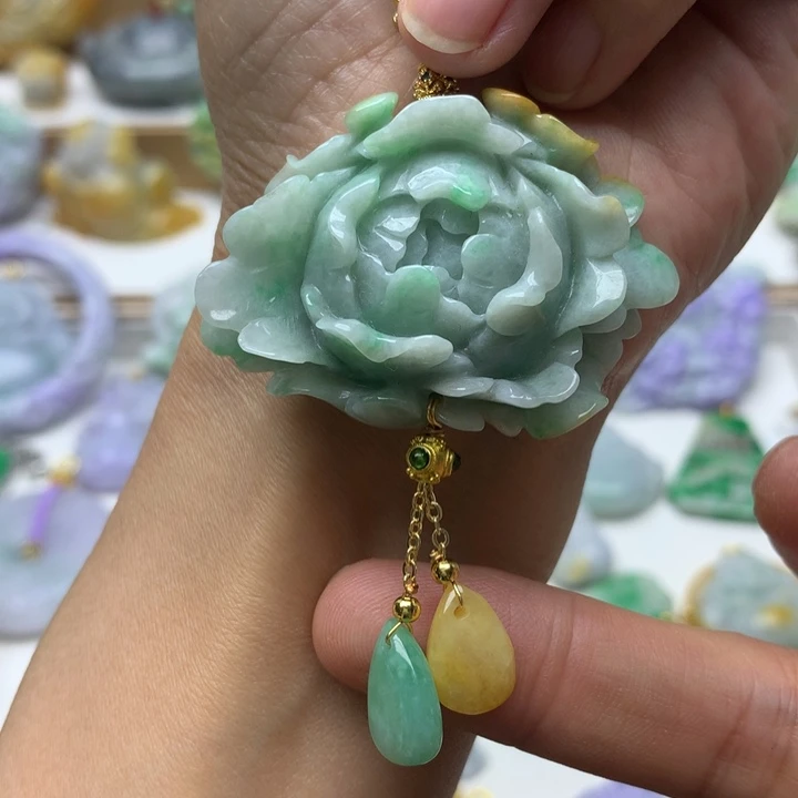 翡翠未镶嵌颈饰翡翠