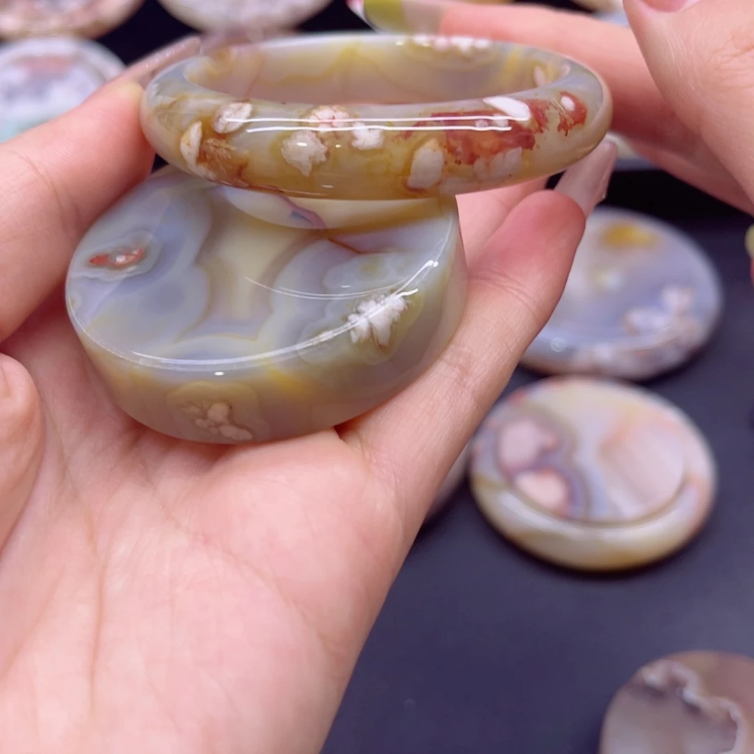 玛瑙/玉髓手镯未镶嵌5253