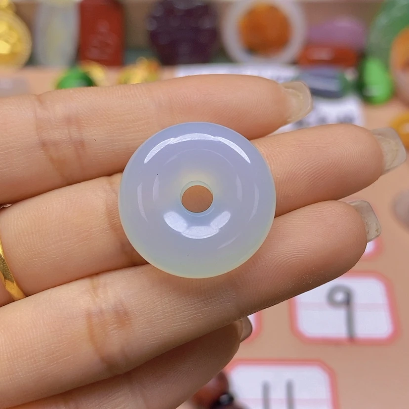 【闪购商品】玛瑙/玉髓颈饰未镶嵌?***枫