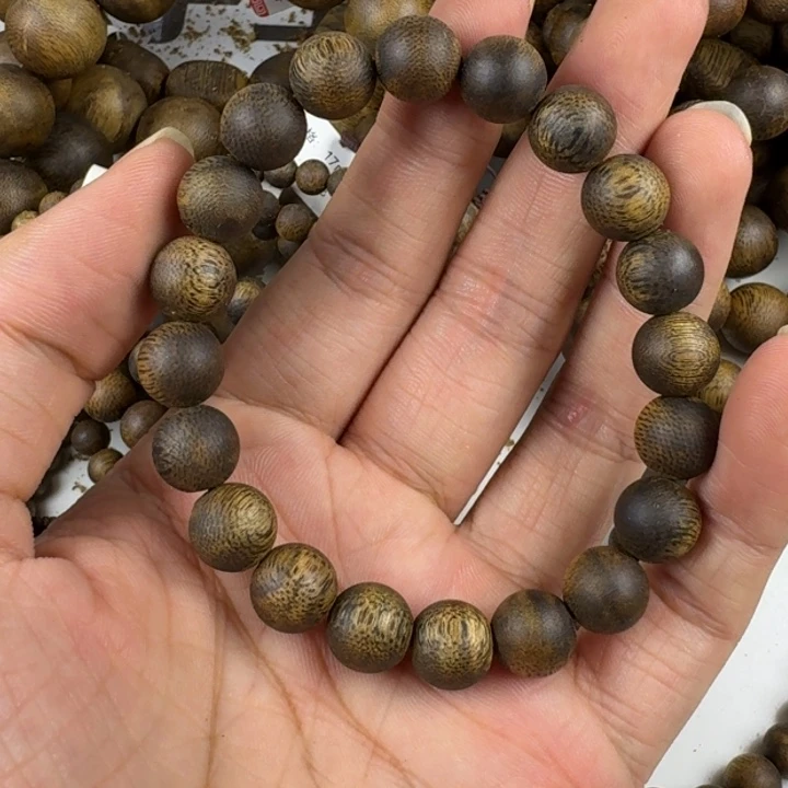 花****沉香碎屑沉香沉香碎屑沉香10mm单圈7克多样性发一条