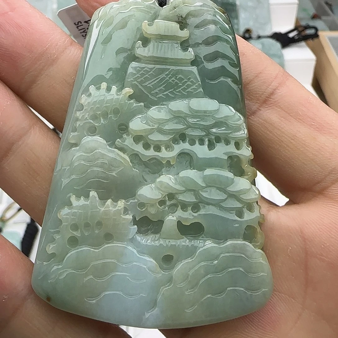翡翠未镶嵌颈饰翡翠