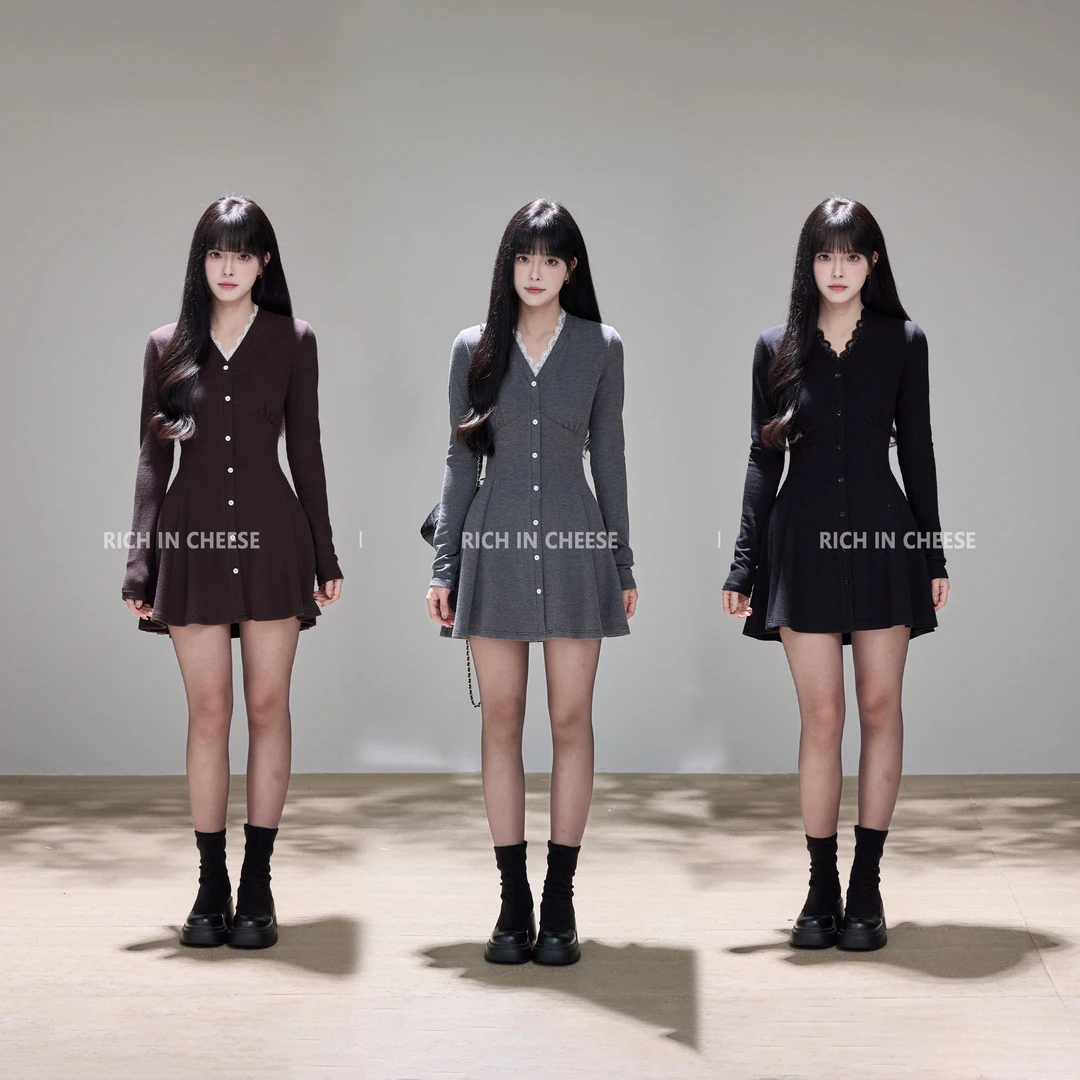 RICHINCHEESE 岛屿暮色 秋冬V领蕾丝拼接设计针织弹力收腰连衣裙