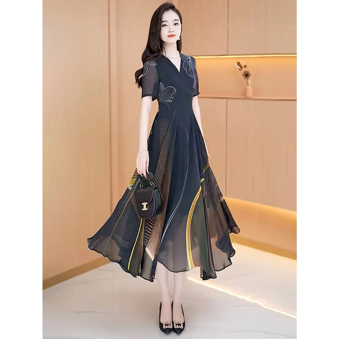 时尚轻奢雪纺印花气质连衣裙夏季新款休闲显瘦减龄洋气中长A字裙