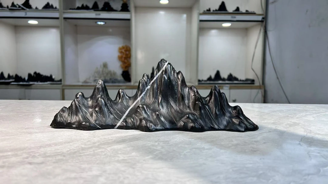 当代 灵璧石茶宠文房造景案头山子（长30宽9高10）