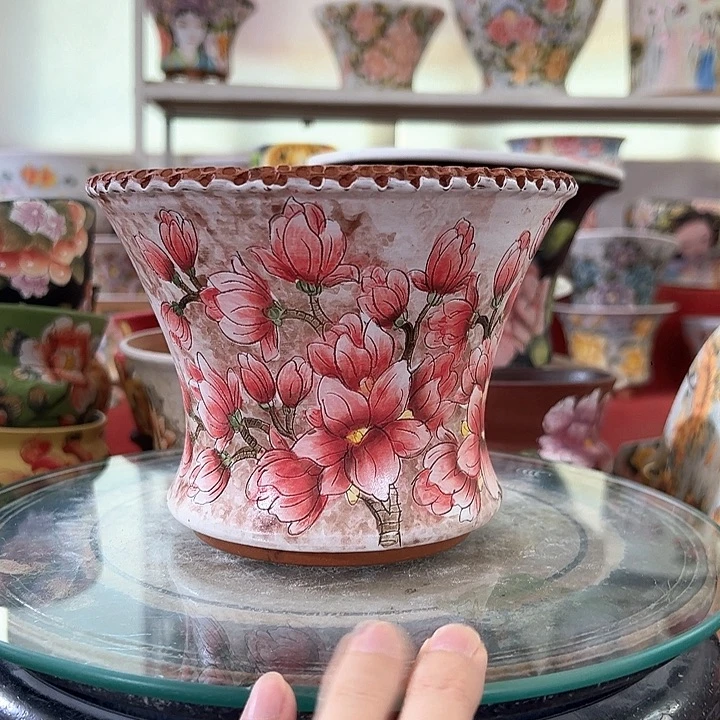 红泥花盆哈哈哈哈哈