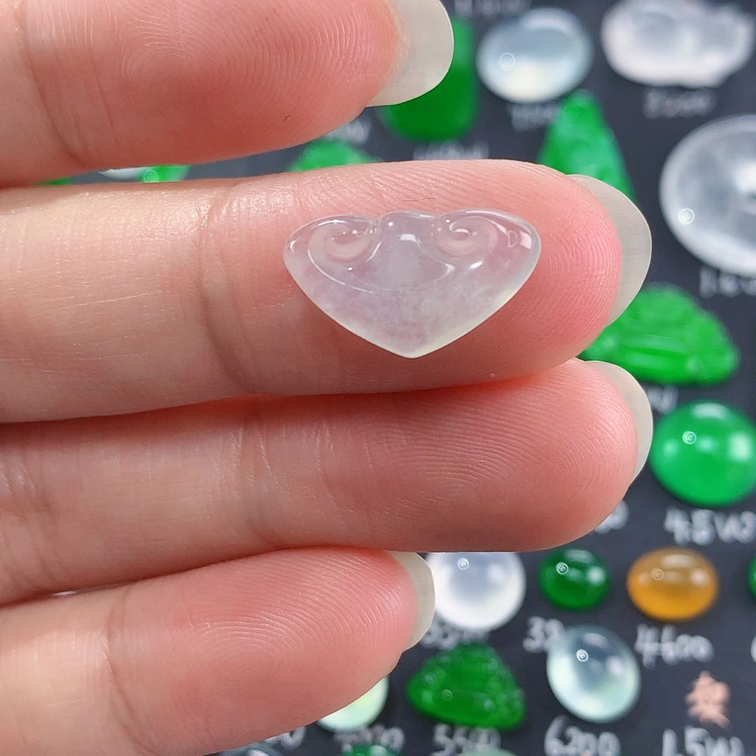 翡翠颈饰未镶嵌天然翡翠高冰如意