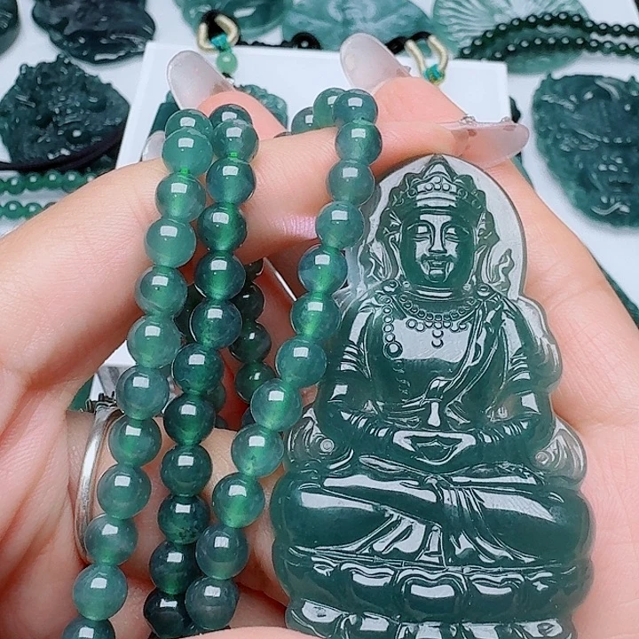蓝***胺翡翠未镶嵌颈饰111