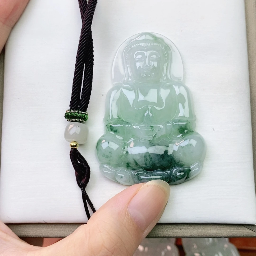 颈饰未镶嵌翡翠观音