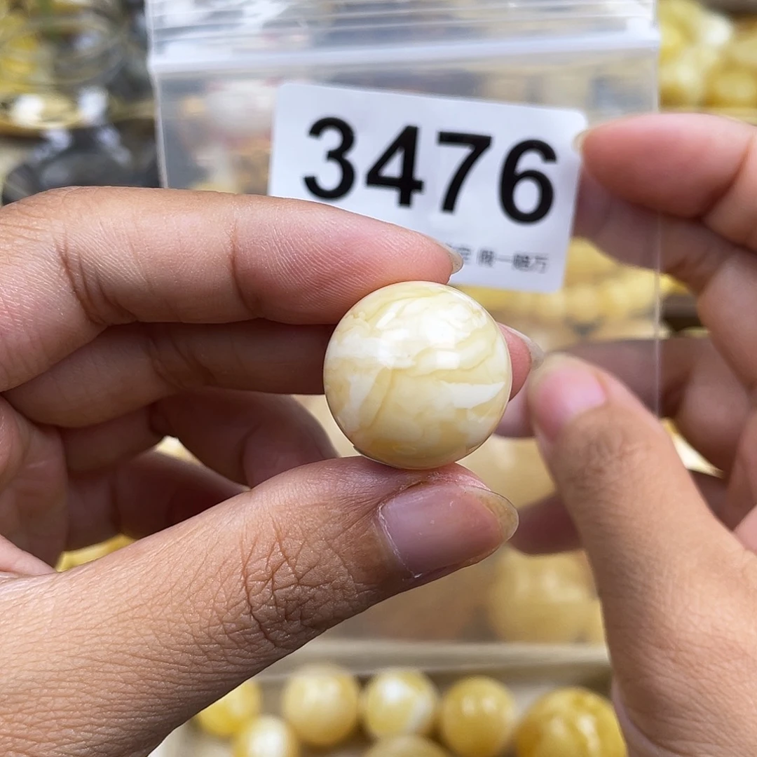 琥珀未镶嵌珠宝奇石20