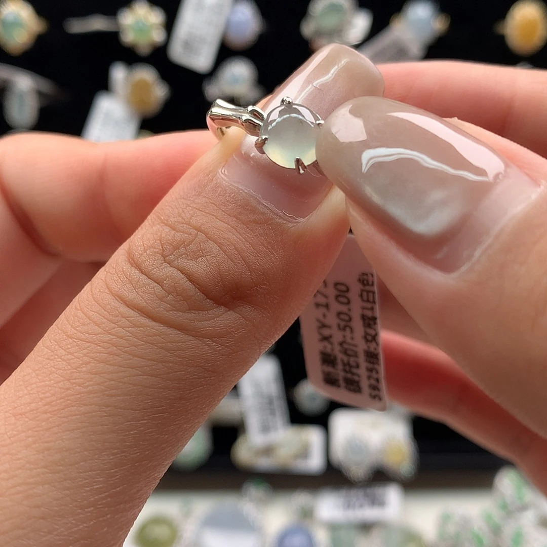 翡翠银S925镶嵌颈饰戒指