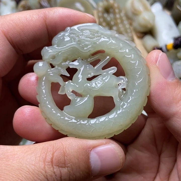 和田玉未镶嵌挂件