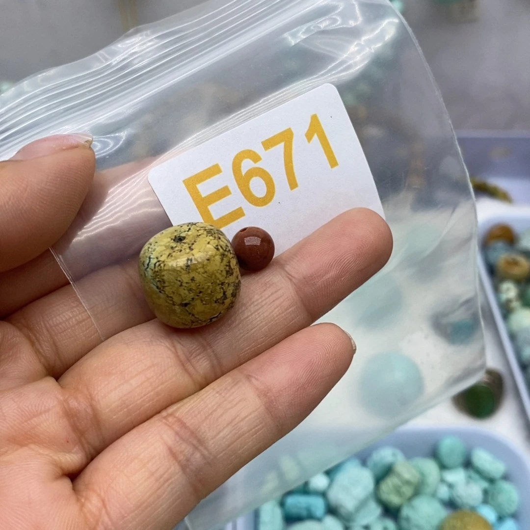 未镶嵌南红玛瑙珠宝奇石