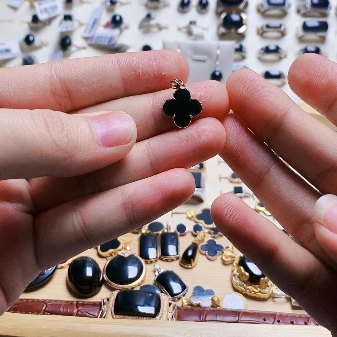 翡翠吊坠(赠链)18K金镶嵌缅甸天然墨翠吊坠18 K金镶嵌