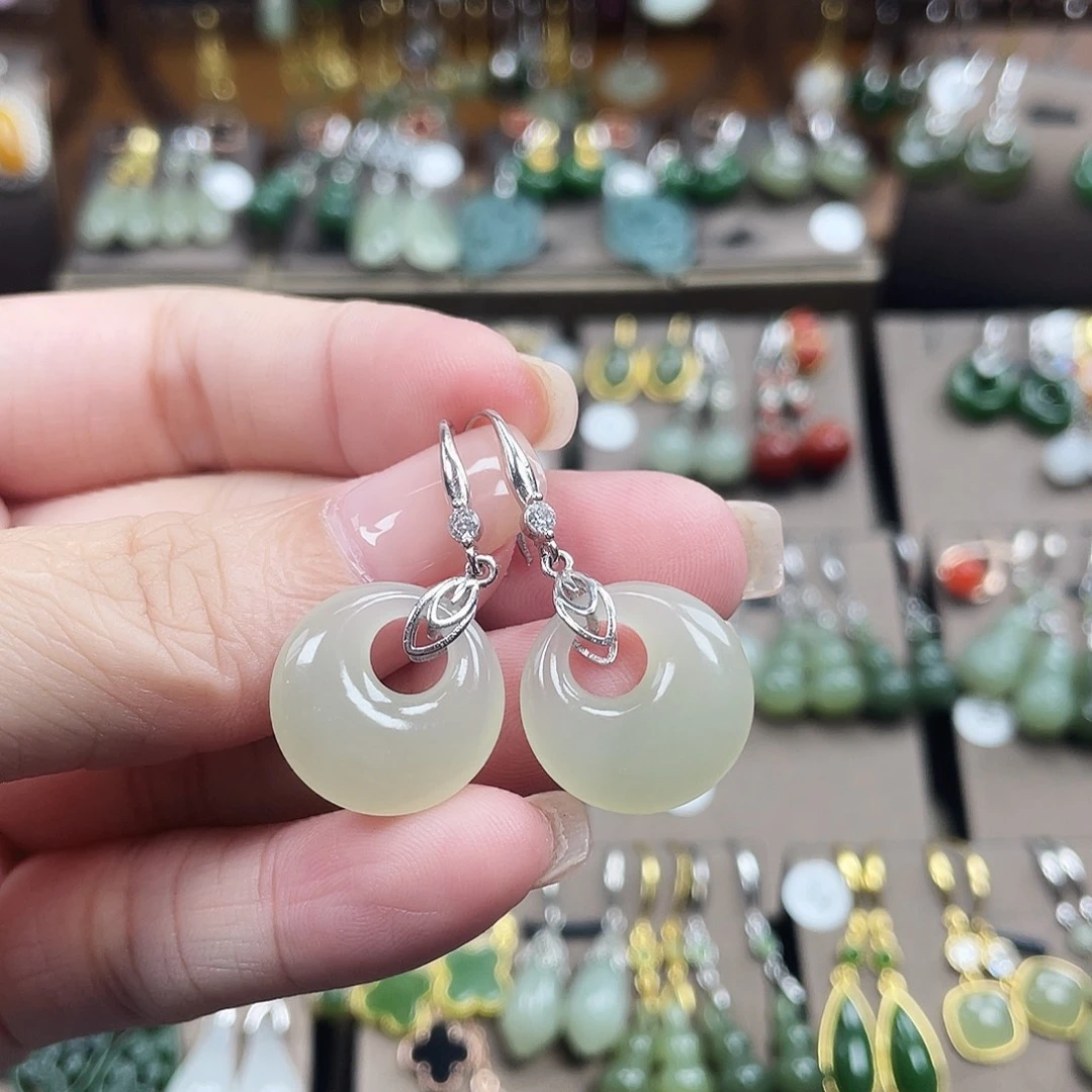 和田玉银S925镶嵌耳饰