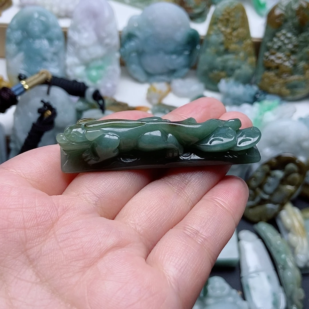 宅***修翡翠未镶嵌颈饰翡翠