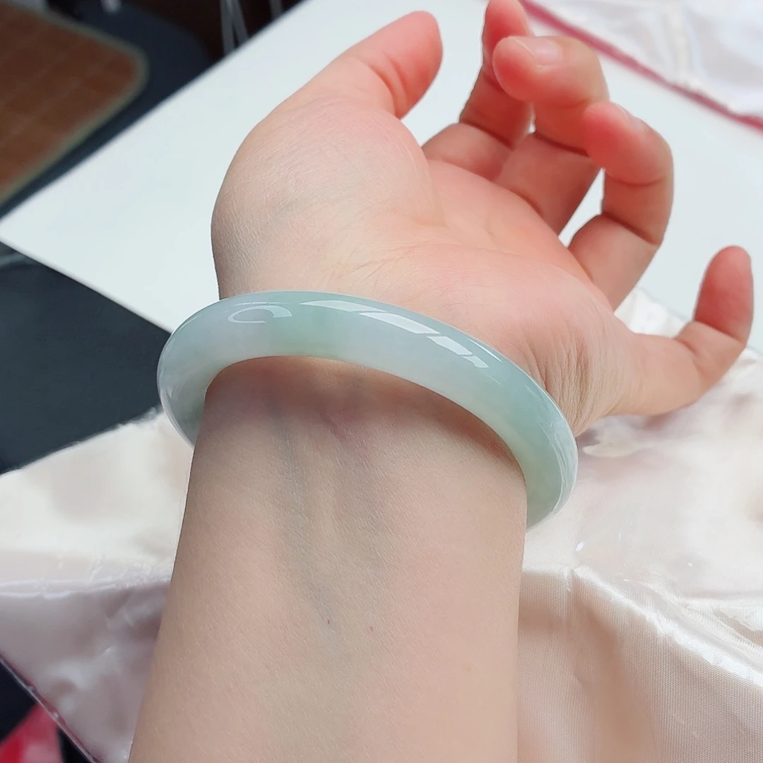 翡翠未镶嵌手镯4号-57