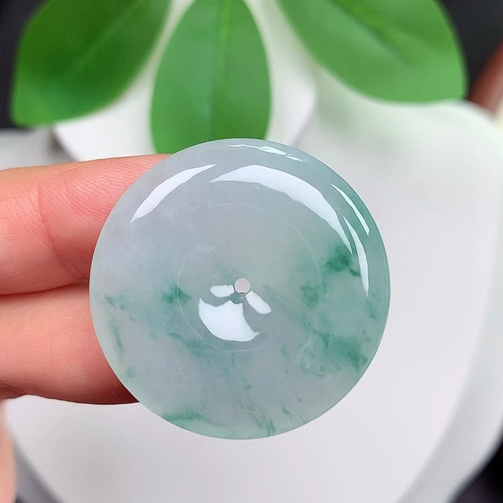 颈饰未镶嵌翡翠平安扣 31.6x5.2mm