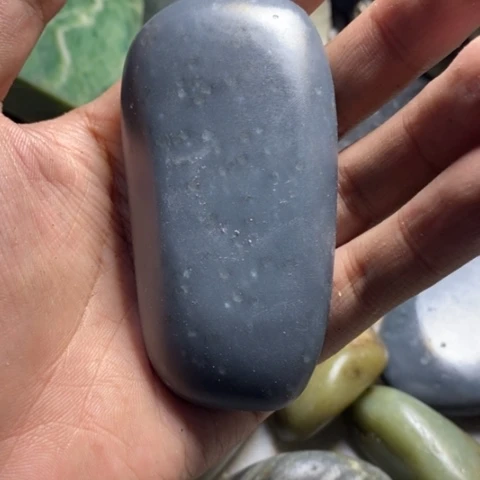 未镶嵌和田玉（糖玉）挂件
