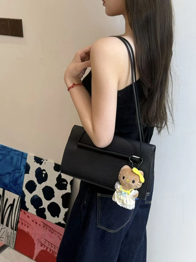 95新 LouisVuitton/路易威登 黑色水波纹单肩包