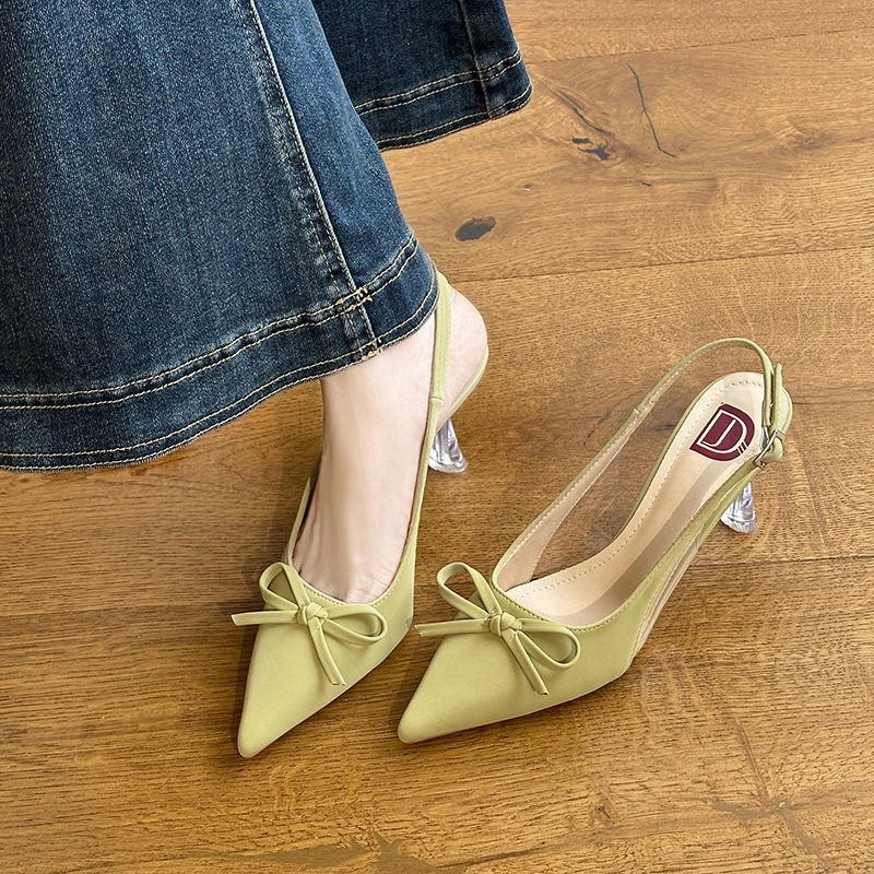 新款甜美蝴蝶结法式尖头后空高跟单鞋白色仙女气质高跟凉鞋女