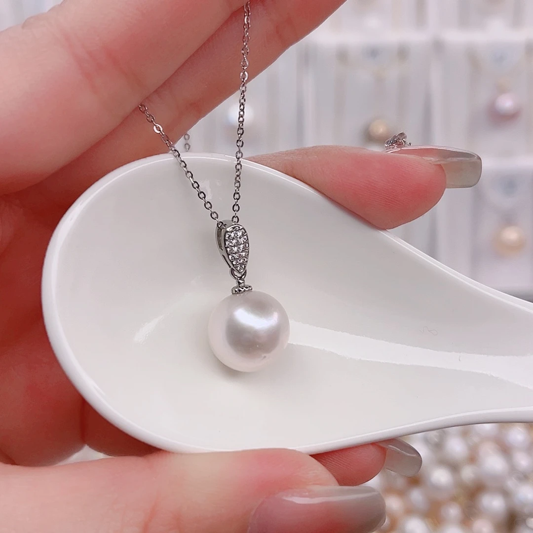 淡水珍珠吊坠(赠链)未镶嵌