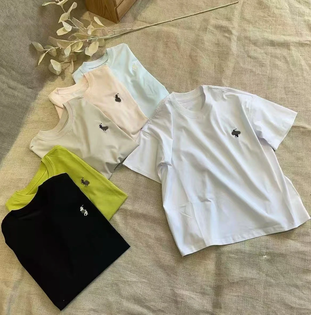 速干常规T恤宽松吸汗舒适女士刺绣圆领打底衫短袖简约宽松型