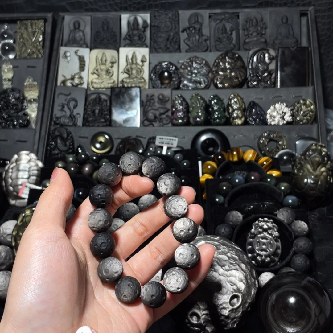 小***-黑曜岩未镶嵌珠宝奇石