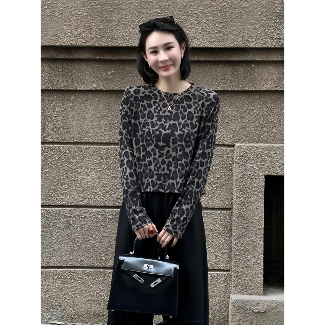 复古风设计感豹纹长袖圆领T恤女2025秋季新款显瘦百搭别致上衣薄