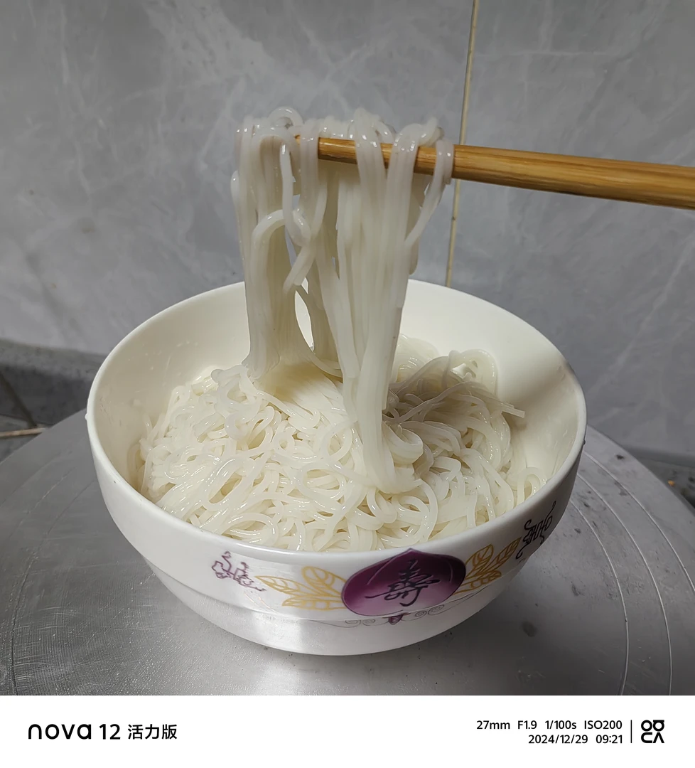 桂林全州特产红油米粉细米粉干米粉